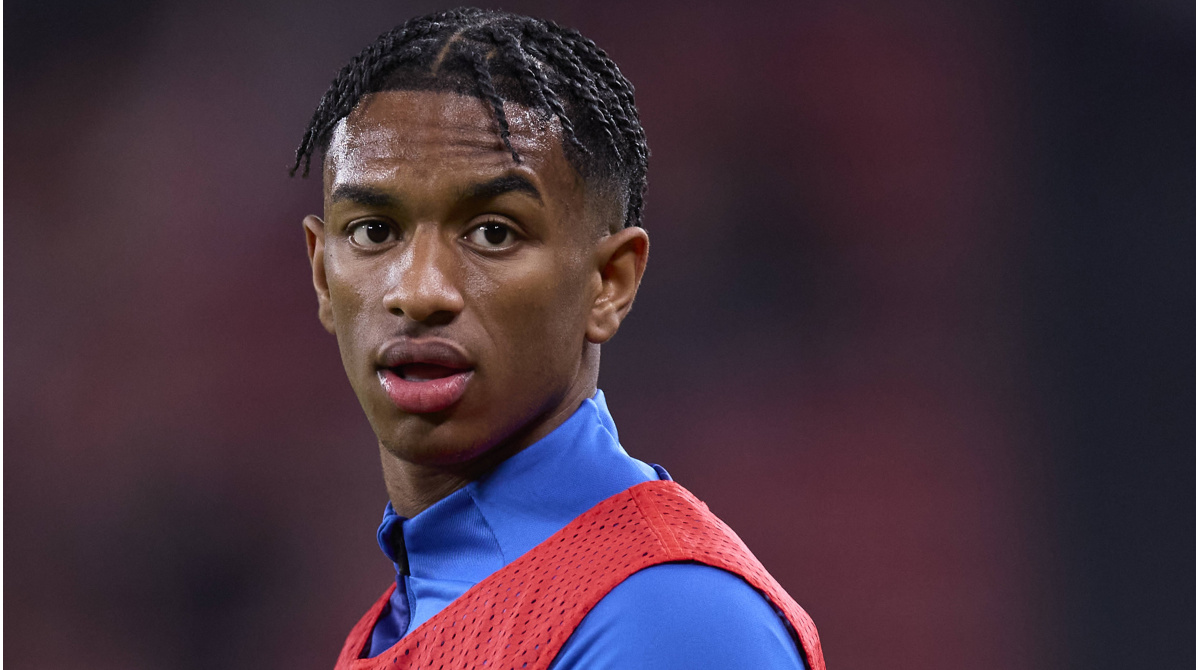 Latest transfer news: Man Utd want Barca star, Chelsea target 19-year-old Sporting midfielder