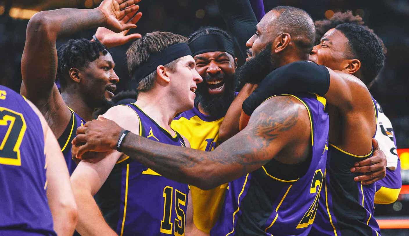Long live the King! LeBron James tips in buzzer-beater AND keeps streak alive
