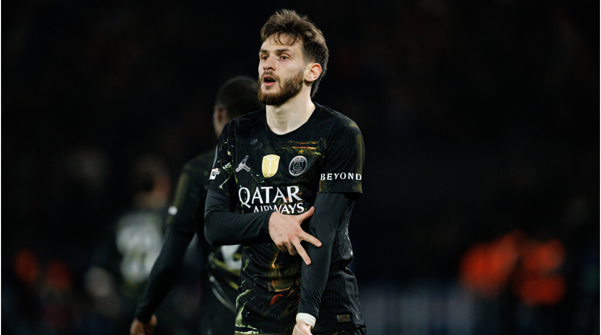 Kvaratskhellia to Arsenal? Gunners duo could be axed for €90m star